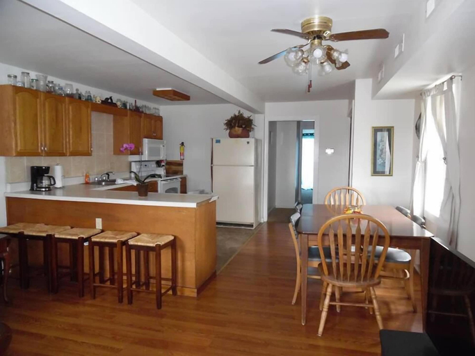 Others 5, Two separate Apartments, Accomack