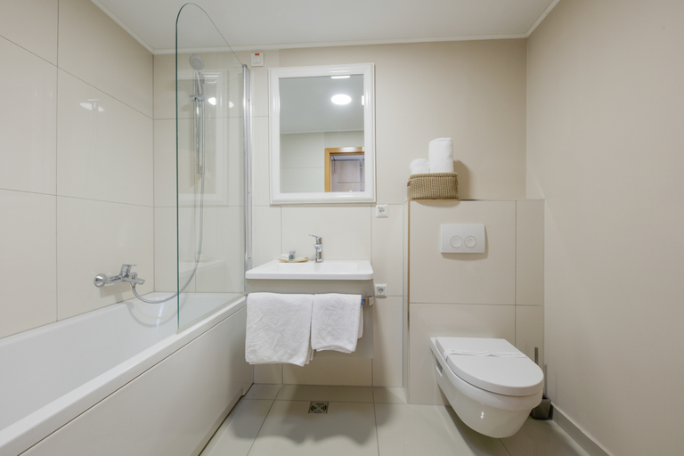 Bathroom 4, Hotel Zovko, Zagreb