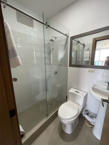 Bathroom 4, APARTAMENTOS OCEAN SUN, Santa Elena