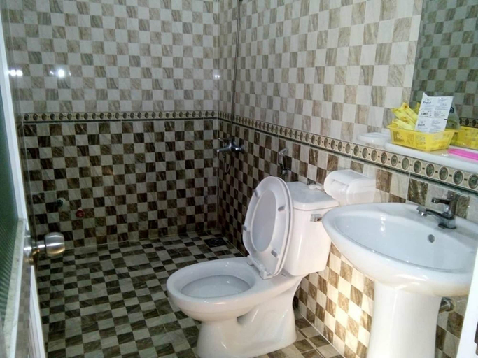 Bathroom 3, Kim Hong Nhat Guesthouse, Phú Quốc