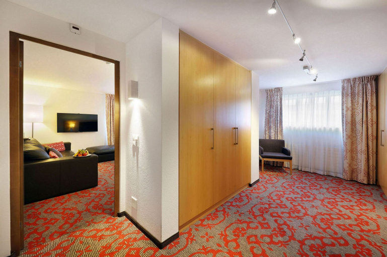 Bedroom 3, Hotel Garni Testa Grigia, Visp