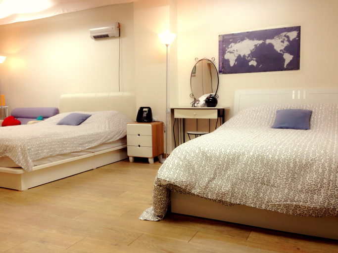 Bedroom 3, Central Apartment, Yongsan