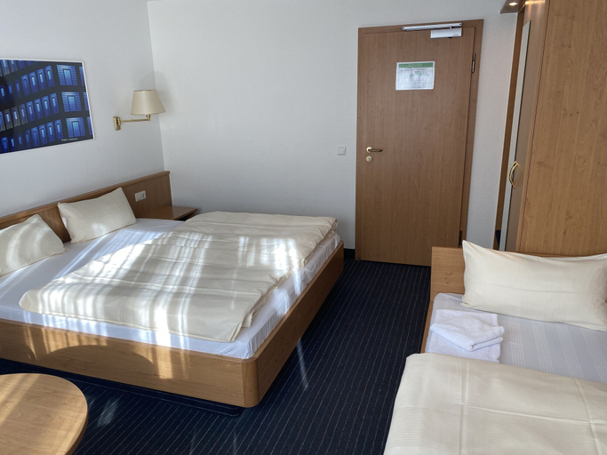 Bedroom 4, Mirage City Hotel Stuttgart, Stuttgart