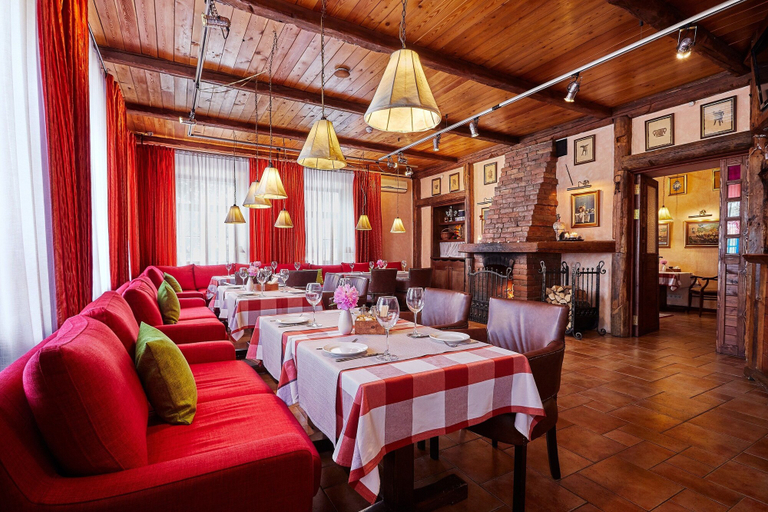 Food & Drinks 4, Alexander House, Sankt-Peterburg gorsovet