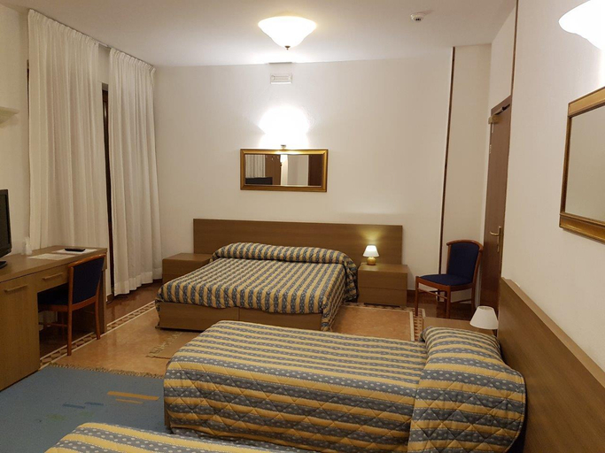 Exterior & Views 3, Albergo Cappello e Cadore, Belluno