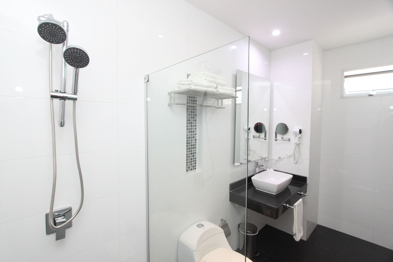 Bathroom 4, Oxford Hotel, Barranquilla