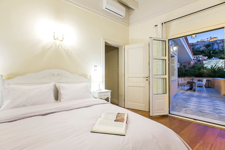 Bedroom 2, Aerides 3 Luxury Suites, Attica