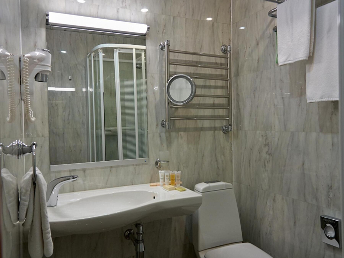 Bathroom 3, Belvedere-Nevsky Business Hotel, Sankt-Peterburg gorsovet