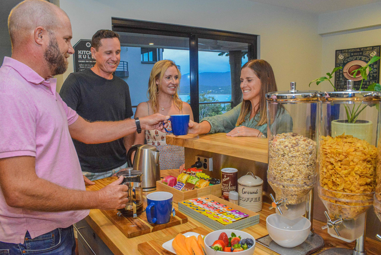 Food & Drinks 5, Airlie Guest House, Whitsunday