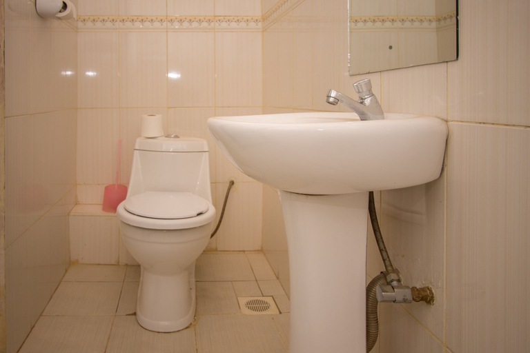 Bathroom 4, Sunstar Hotel, Roysambu
