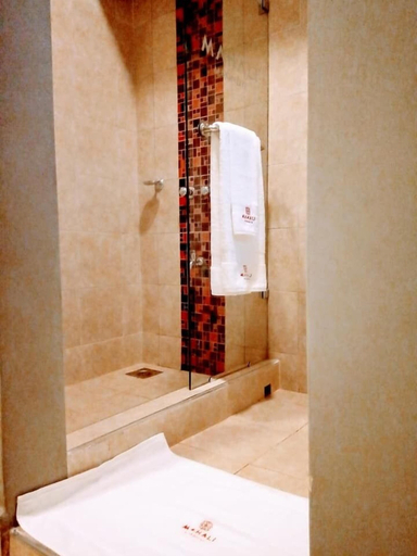 Bathroom, Mahali Guest Home, Kampala
