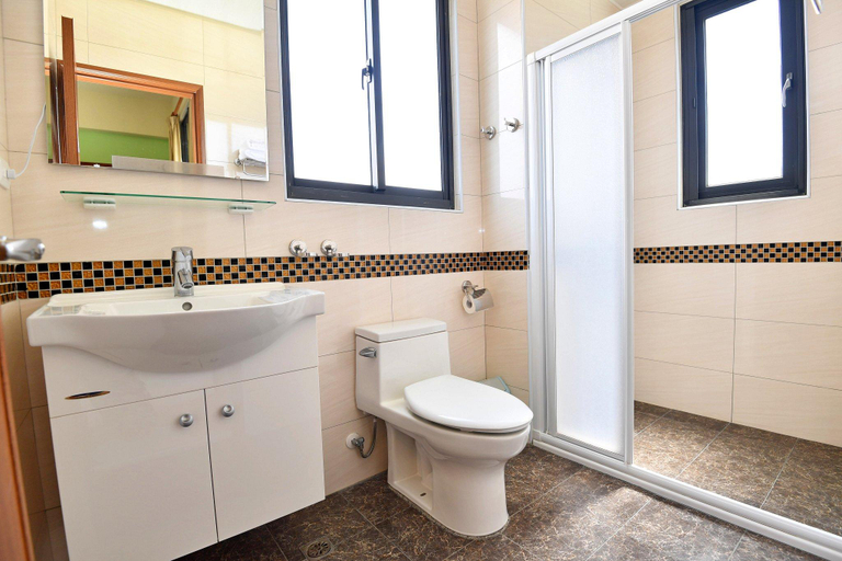Bathroom 3, Corner No.56 Guest House, Pingtung