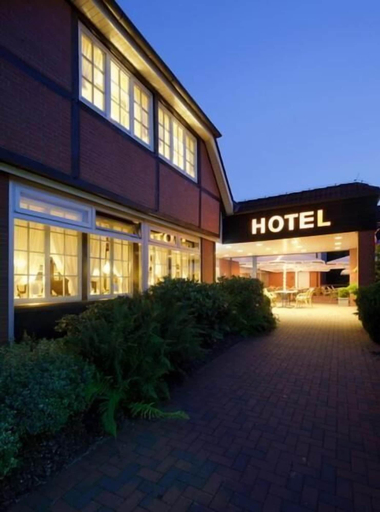 Exterior & Views 2, Hotel Zur Windmühle, Stormarn