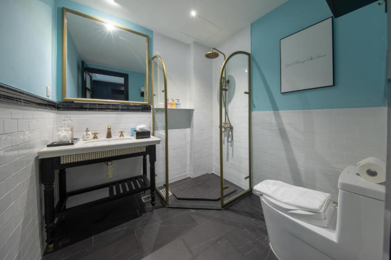 Bathroom 5, The Now Boutique Hotel, Da Nang