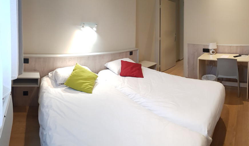 Bedroom 2, Hôtel la Bérangère, Ain