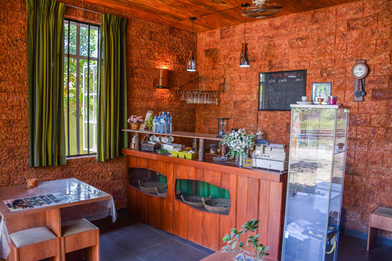 Food & Drinks 5, Raj Mahal Inn, Panadura