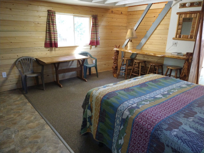 Bedroom 2, Grand Mesa Lodge, Delta