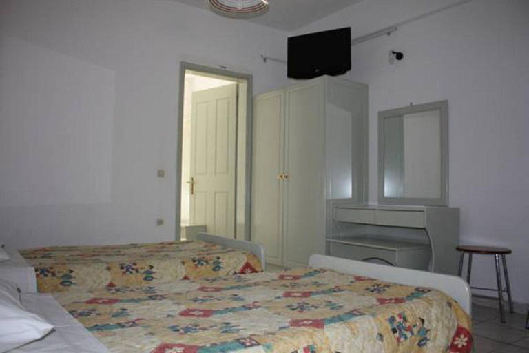 Bedroom 4, Philippos Apartments, Ionian Islands