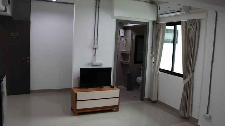 Bedroom 3, UTD Inn, Wattana