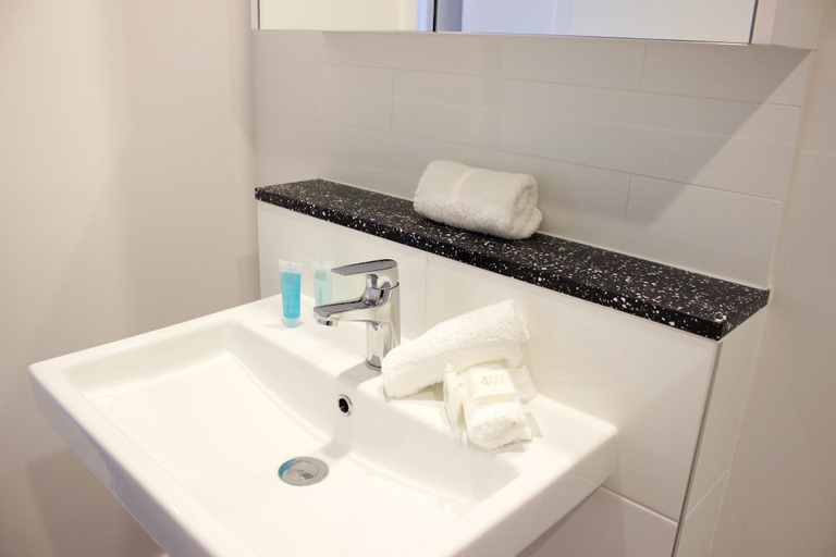 Bathroom 5, Synergy Broadbeach, Gold Coast