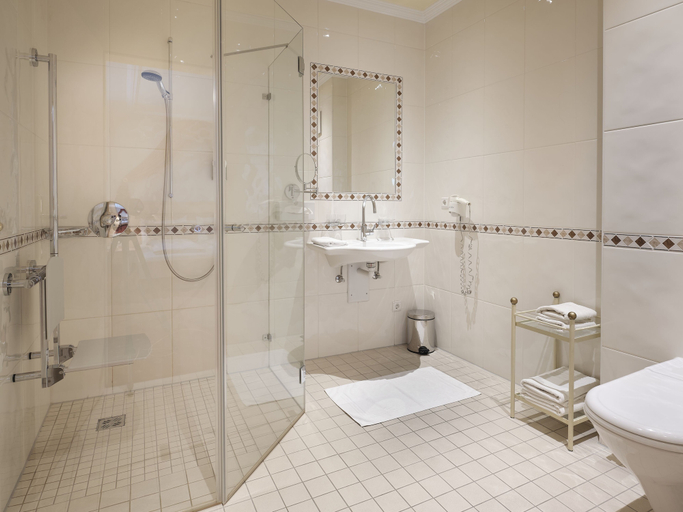 Bathroom 4, Hotel Rumer Hof, Innsbruck Land