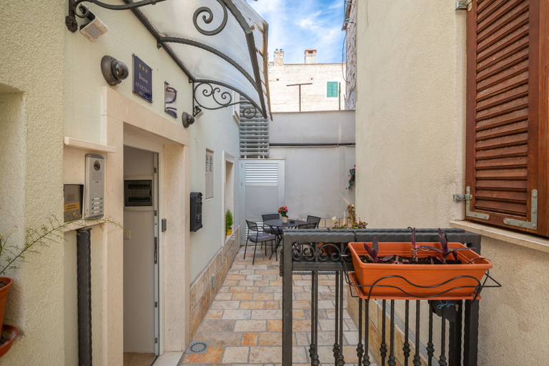 Others 5, d - Beautiful Studio in the Heart of Split, Split