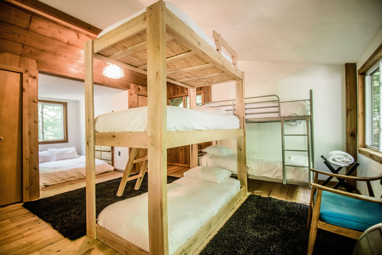 Bedroom 2, Northern Nights Chalet Wanderlust Abodes, Antrim