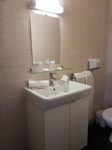 Bathroom 4, Hotel De Normandie, Calvados