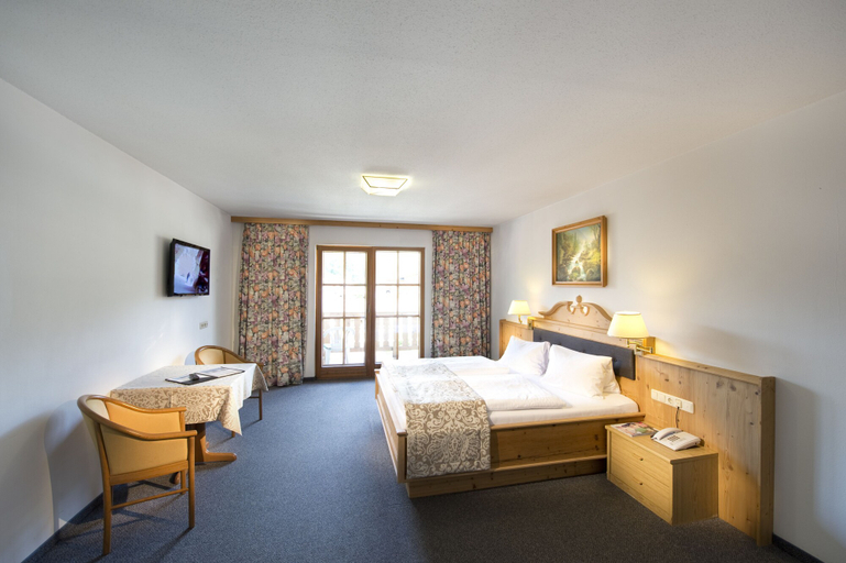 Bedroom 3, Hotel Wiesenegg, Kitzbühel