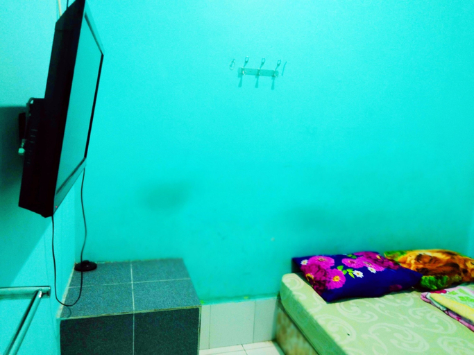Bedroom 5, EXPRESS O 91281 Guest House Indah Jaya, Tarakan
