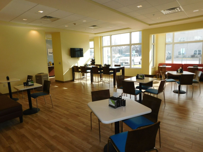 Food & Drinks 4, Days Inn & Suites by Wyndham Kearney, Buffalo