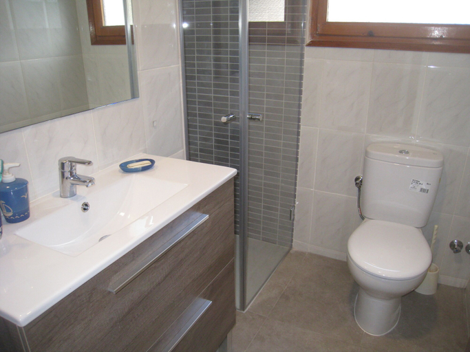 Bathroom, Estudio Park Golfet V, Girona