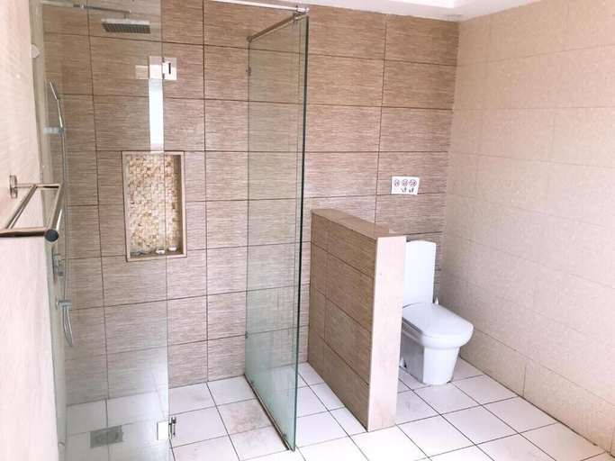 Bathroom 5, Morgah Resort Villas, Rawalpindi