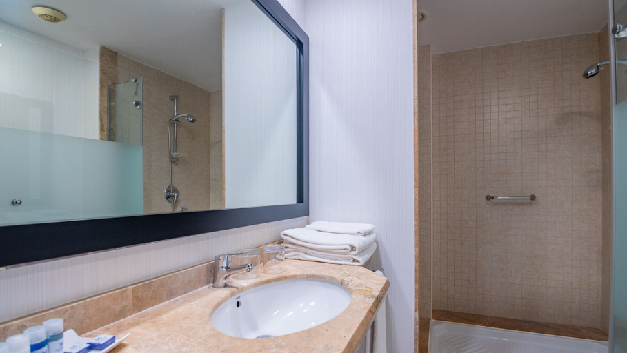 Bathroom 5, Hotel Isla Mallorca & Spa, Baleares