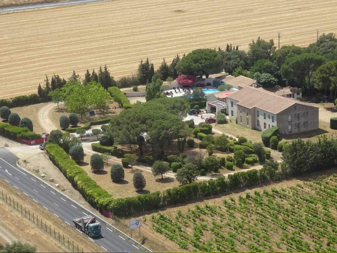 Public Area 3, Les Aubuns Country Hôtel, Gard