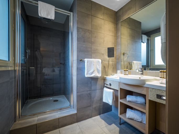 Bathroom 5, Hotel Le Pre Carre, Haute-Savoie