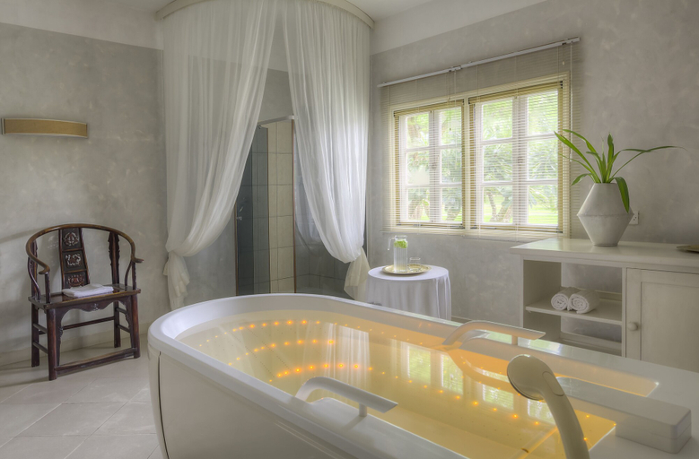 Bathroom 5, Billionaire Resort & Retreat, Malindi