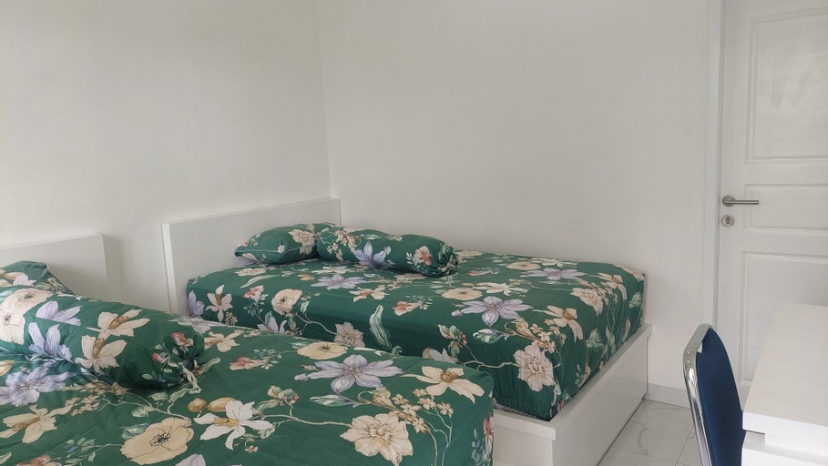 Bedroom 12