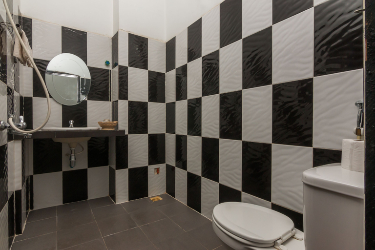Bathroom 3, Bou Savy Guesthouse, Siem Reap