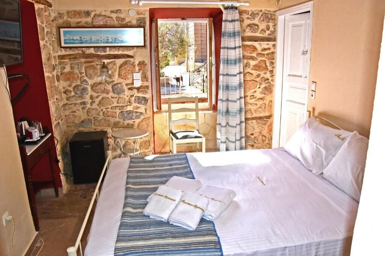 Bedroom 2, Aeginitikon Arhontikon, Attica