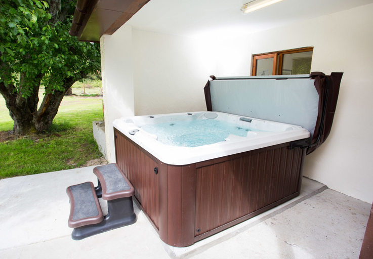 Bathroom 3, Juniper Hill, Loch Achilty, Highland