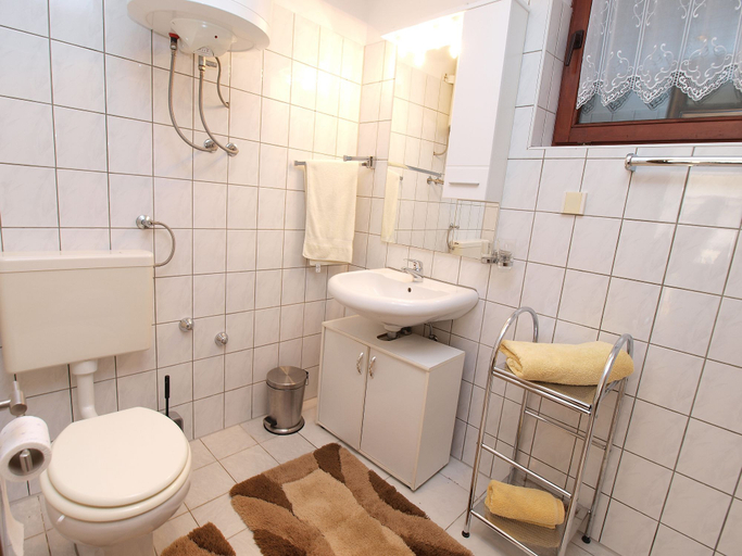 Bathroom 3, Apartments Ivanka 934, Fažana