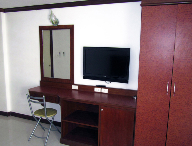 Others 2, Nina's Guest House 2, Phuket Island