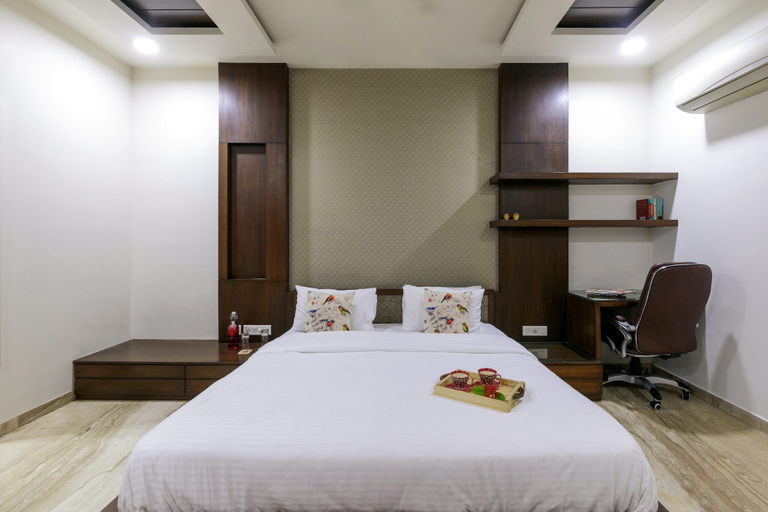 Bedroom 2, Bungalow by the station by Vista Rooms, Jaipur
