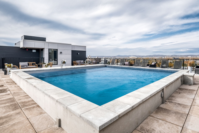 Sport & Beauty 5, Appartement Luxe | Incredible Sunset View - Pool - Parking - Near Old Québec, Communauté-Urbaine-de-Québec