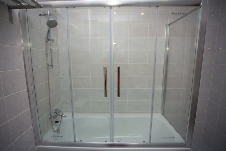 Bathroom 4, Boutique Hotel Stolica, Gatchinskiy rayon