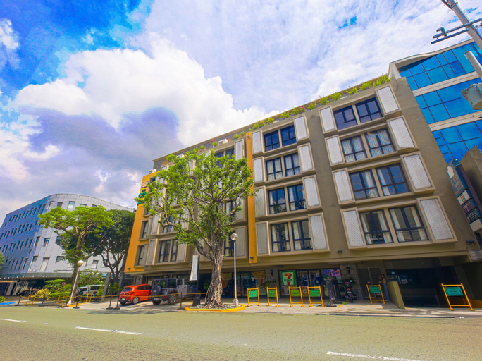 Capital O 907 Ceo Flats, Makati City