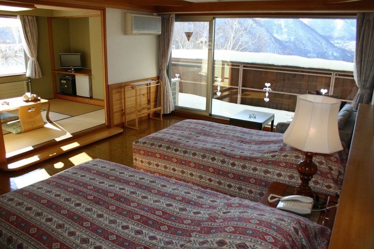 Bedroom 2, Hotel White Inn Kitashiga, Yamanouchi