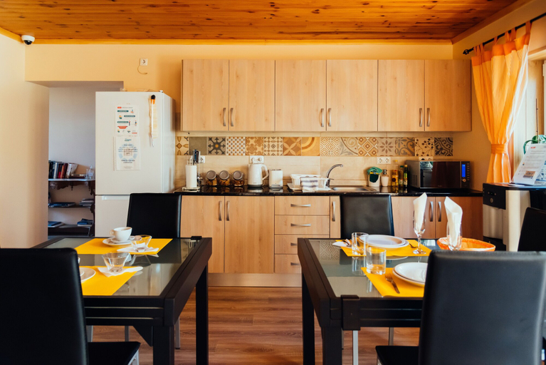 Food & Drinks 4, Happy House Comfort Plus, Faro
