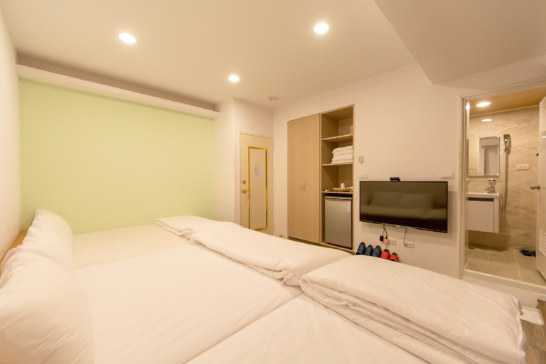 Others 2, Fengjia Apartments, Taichung